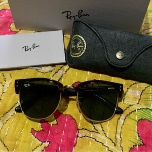 Ray Ban New in Box Tortoise Clubmaster Reverse